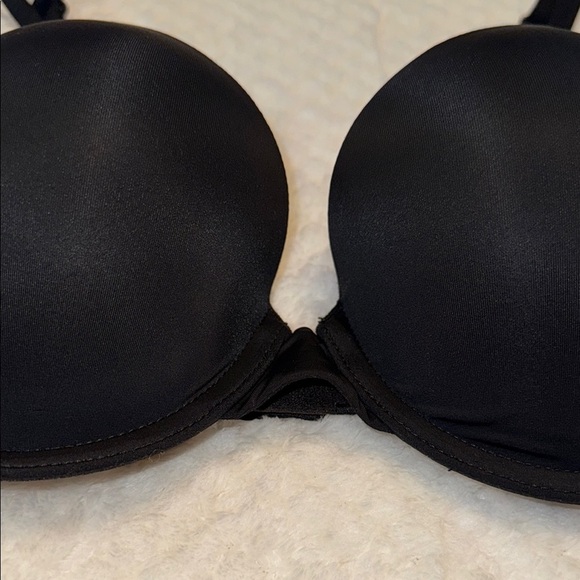 🖤 Victoria’s Secret Push-Up T-Shirt Bra – Black, Size 34B - Picture 2 of 9